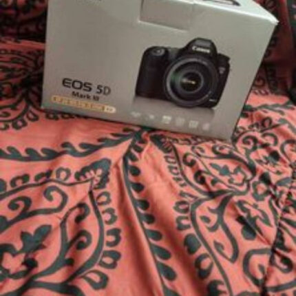 Canon Eos 5D Mark 3 Camera And Lense